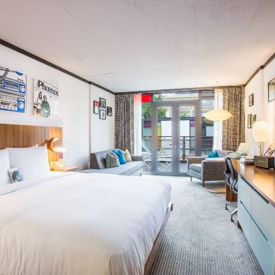 Amplified Deluxe King Balcony The Verb Hotel Promo Code